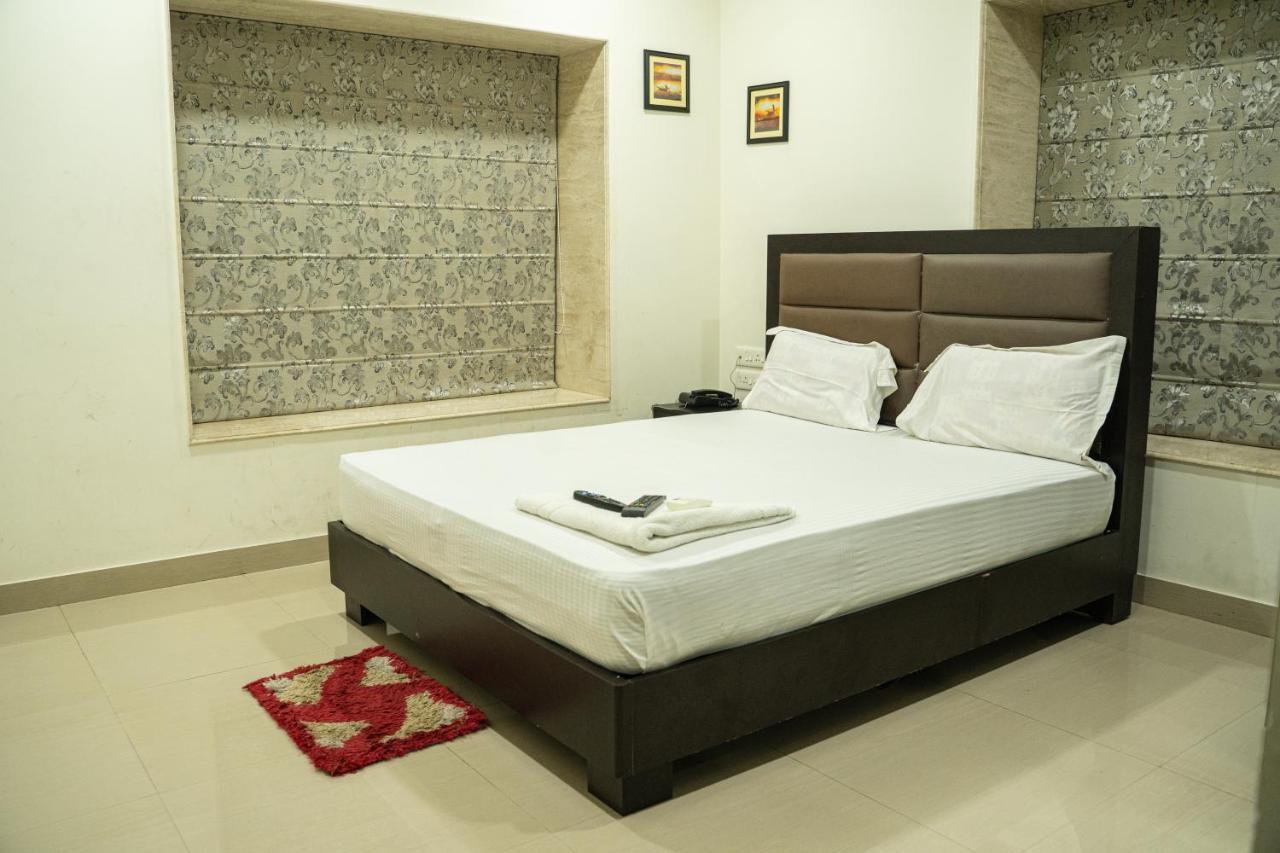 Nk7 Guest House Kalküta Dış mekan fotoğraf