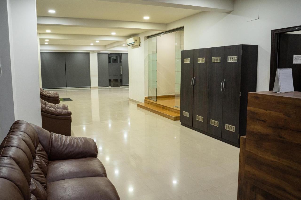 Nk7 Guest House Kalküta Dış mekan fotoğraf