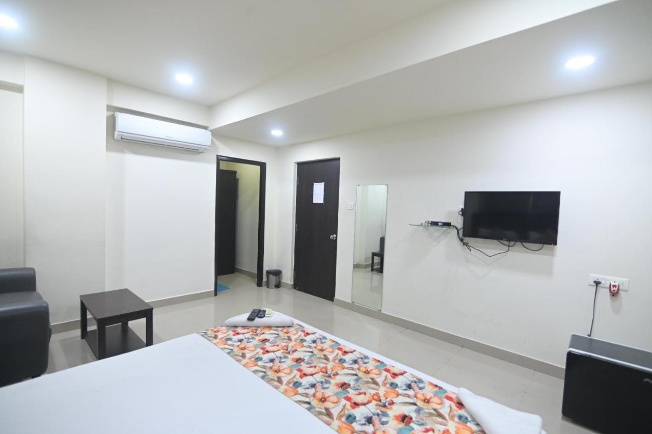Nk7 Guest House Kalküta Dış mekan fotoğraf