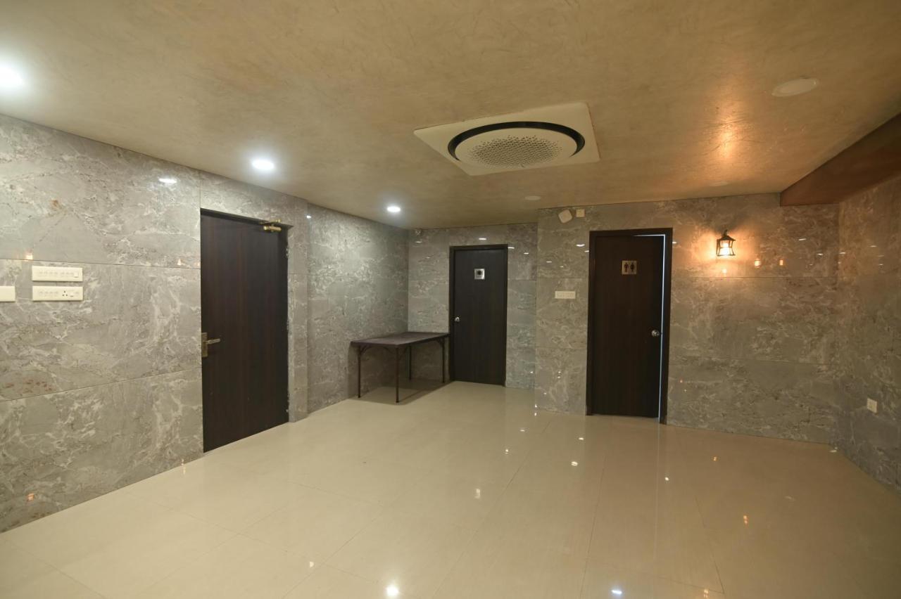 Nk7 Guest House Kalküta Dış mekan fotoğraf