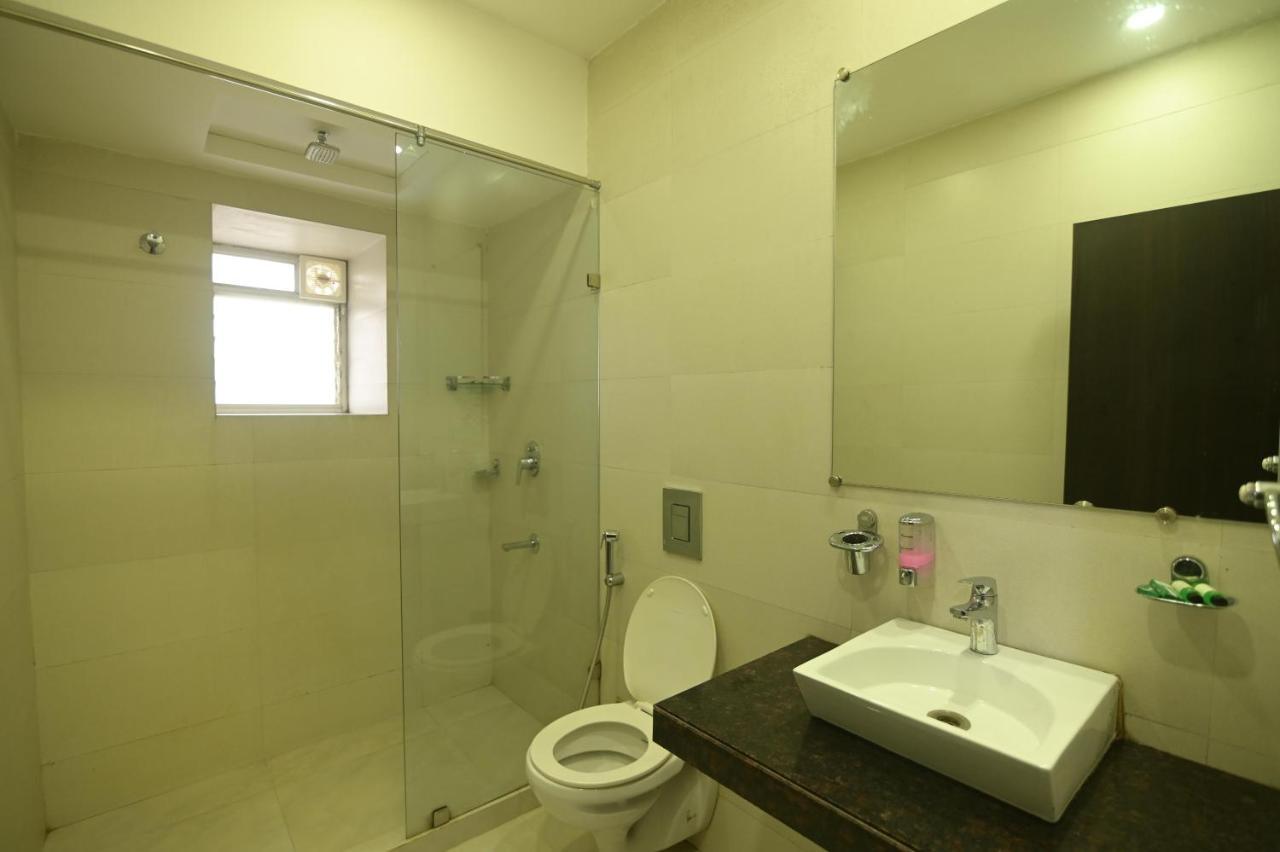 Nk7 Guest House Kalküta Dış mekan fotoğraf
