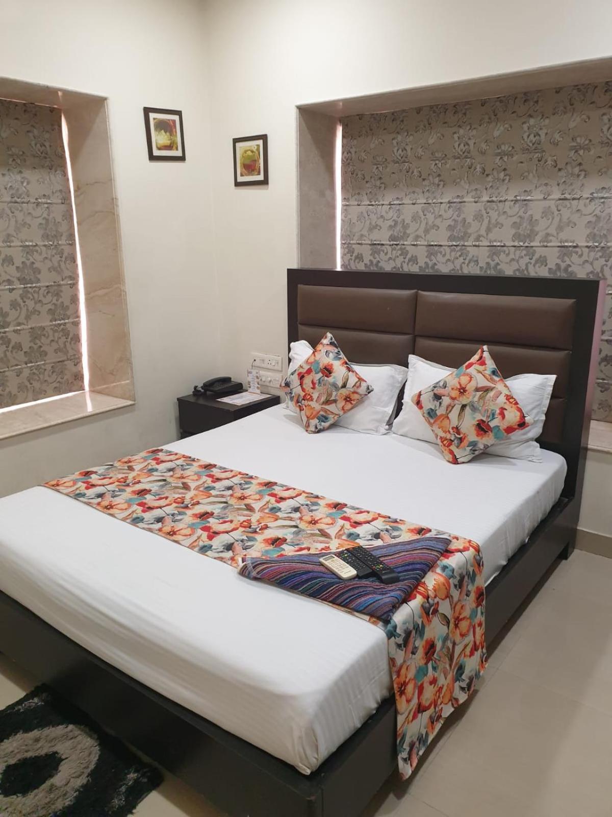 Nk7 Guest House Kalküta Dış mekan fotoğraf